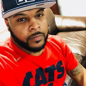 Meet your Posher, Carlos